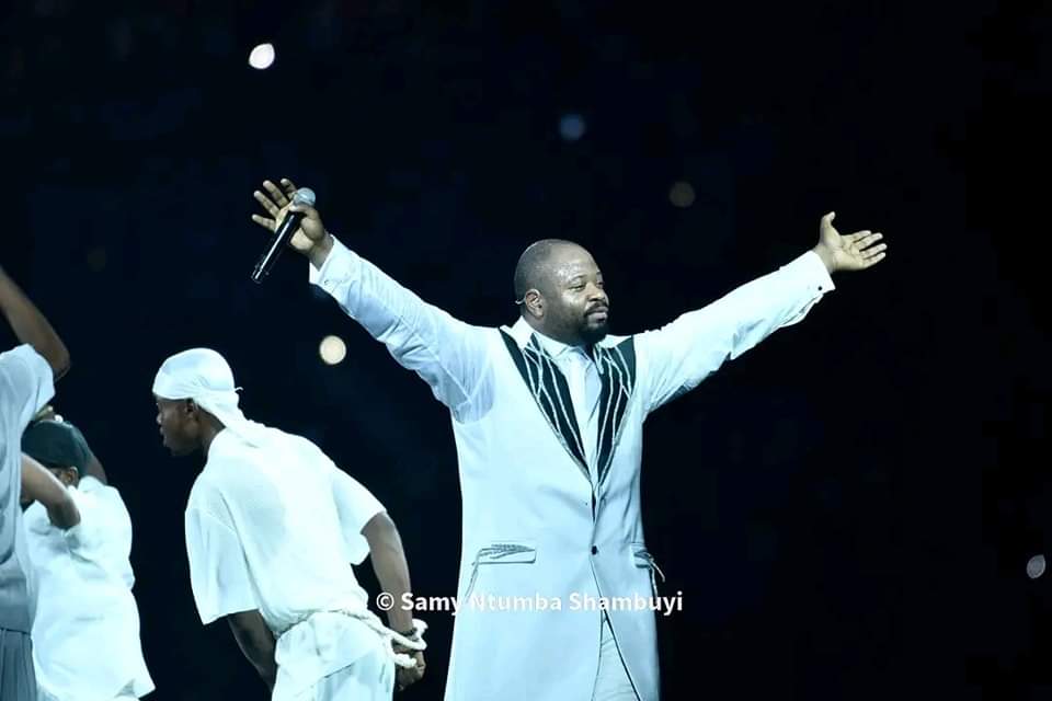 Kinshasa: Pasteur Moïse MBIYE fait un concert réussi au stade des Martyrs avec un sold out de plus de 150.000 personnes