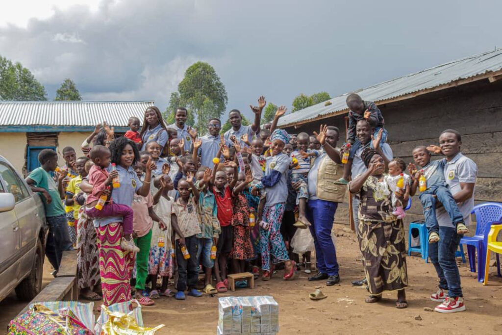 Beni: La fondation Germain Kitoko apporte du sourire aux orphelins et déplacés de guerre 